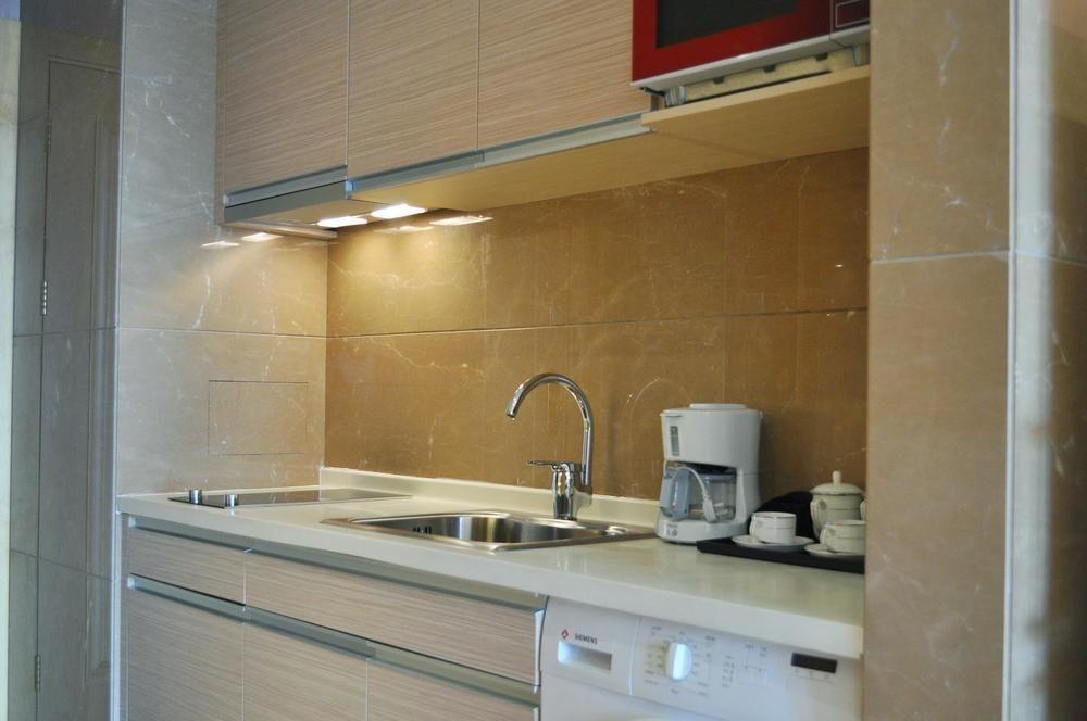 Beijing Yongli International Service Apartment Пекин Экстерьер фото